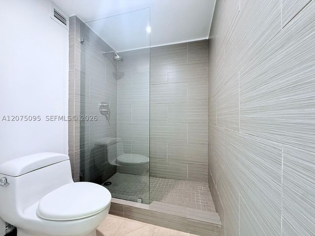 2301 Collins Ave 621, Miami Beach, FL 33139