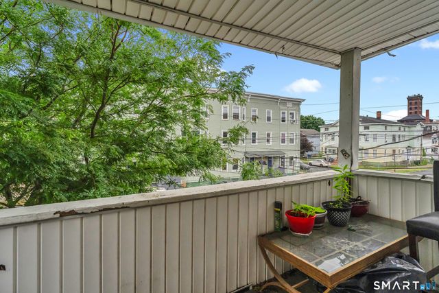 644-646 Maple Street, Bridgeport, CT 06608