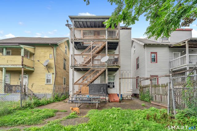 644-646 Maple Street, Bridgeport, CT 06608