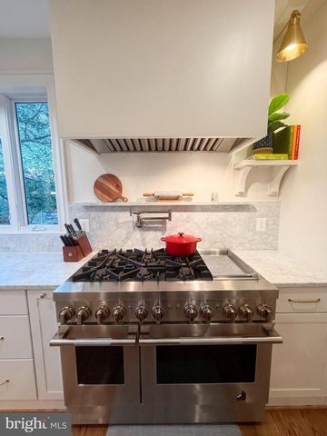 5813 IPSWICH RD, Bethesda, MD 20814