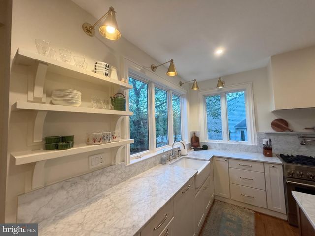 5813 IPSWICH RD, Bethesda, MD 20814
