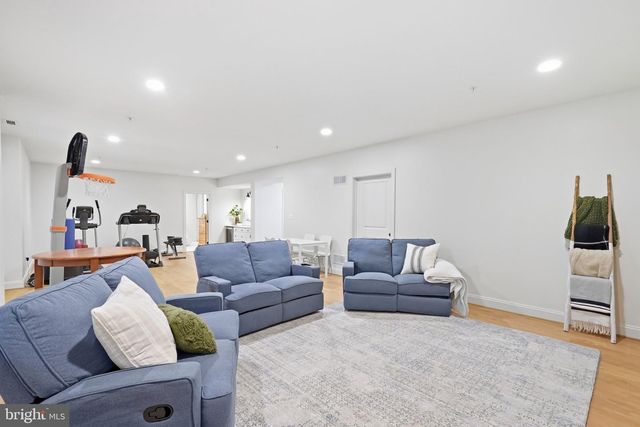 5813 IPSWICH RD, Bethesda, MD 20814