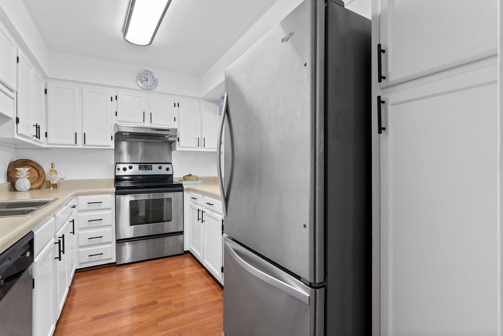 Image 20 of property listing at 1158 Summerwind Lane, Seabrook Island, SC 29455