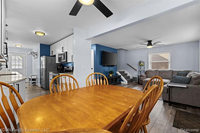 55875 Pontiac Trail Court, New Hudson, MI 48165