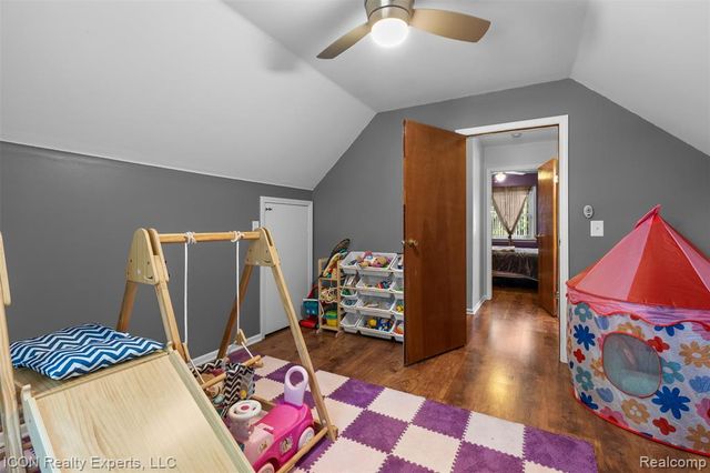 55875 Pontiac Trail Court, New Hudson, MI 48165