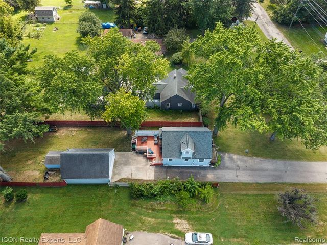 55875 Pontiac Trail Court, New Hudson, MI 48165