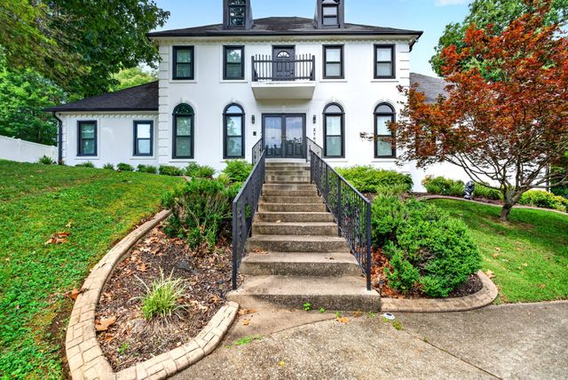2706 Wakefield Dr, Clarksville, TN 37043