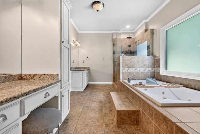 2706 Wakefield Dr, Clarksville, TN 37043