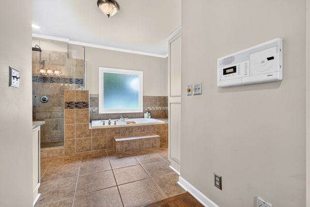 2706 Wakefield Dr, Clarksville, TN 37043