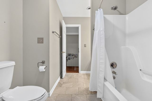 2706 Wakefield Dr, Clarksville, TN 37043
