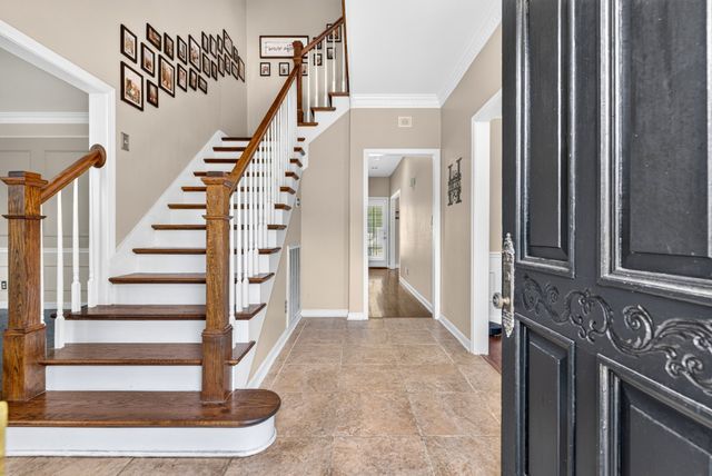 2706 Wakefield Dr, Clarksville, TN 37043