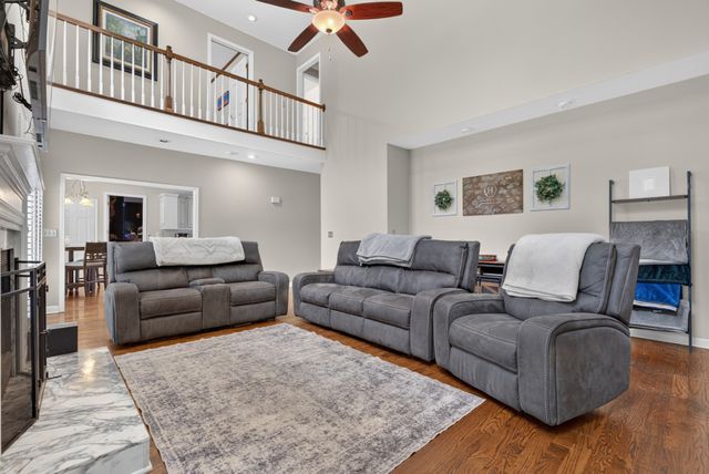 2706 Wakefield Dr, Clarksville, TN 37043