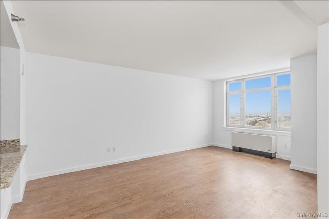 4026 College Point Boulevard 11E, Flushing, NY 11354