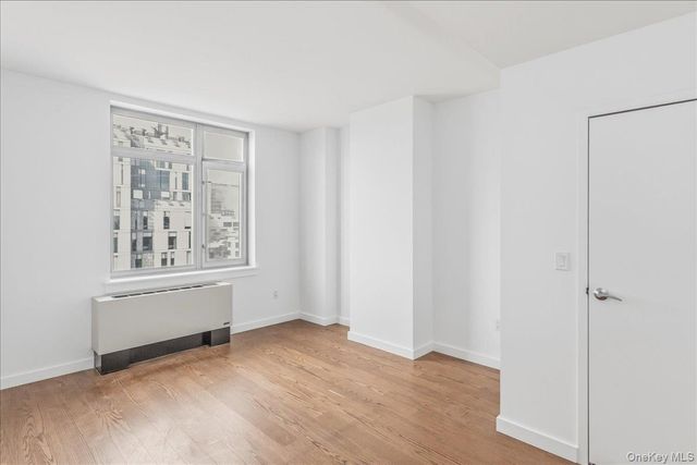 4026 College Point Boulevard 11E, Flushing, NY 11354