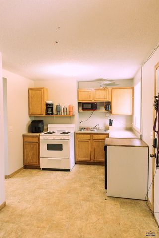 1011 LEMMON AVE, Rapid City, SD 57701