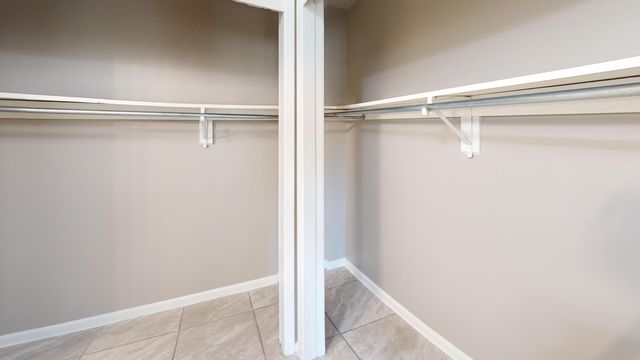 911 Rue De La Savoie, Mary Esther, FL 32569