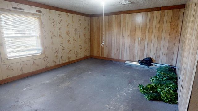 911 Rue De La Savoie, Mary Esther, FL 32569