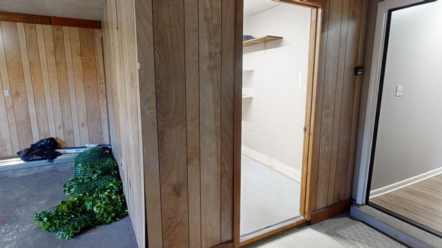 911 Rue De La Savoie, Mary Esther, FL 32569