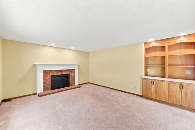 6980 Dovehill Lane, Green Twp, OH 45248