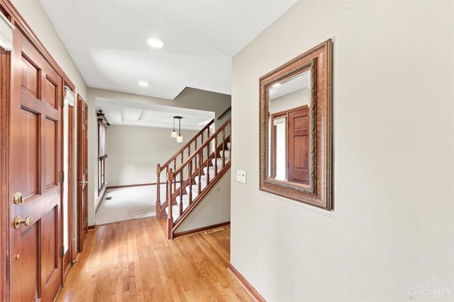 6980 Dovehill Lane, Green Twp, OH 45248