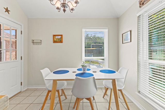 1109 Perkins ST, San Marcos, TX 78666