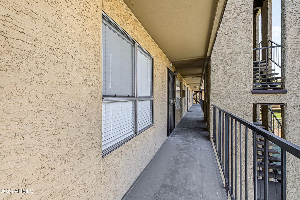 461 W HOLMES Avenue 224, Mesa, AZ 85210 — exterior