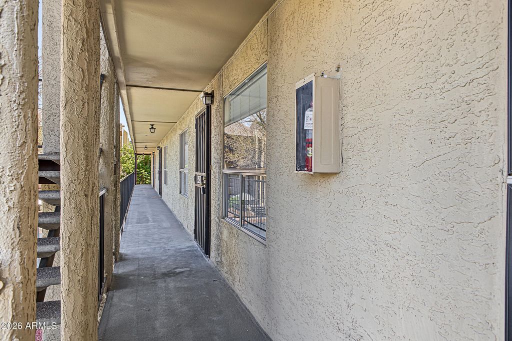 461 W HOLMES Avenue 224, Mesa, AZ 85210 — photo 2