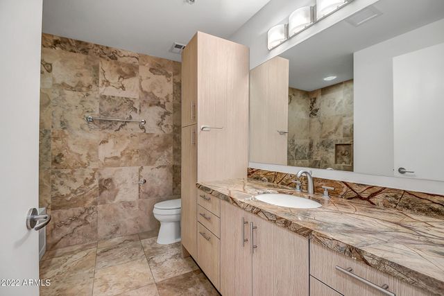 7121 E RANCHO VISTA Drive 1004, Scottsdale, AZ 85251
