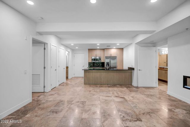 7121 E RANCHO VISTA Drive 1004, Scottsdale, AZ 85251