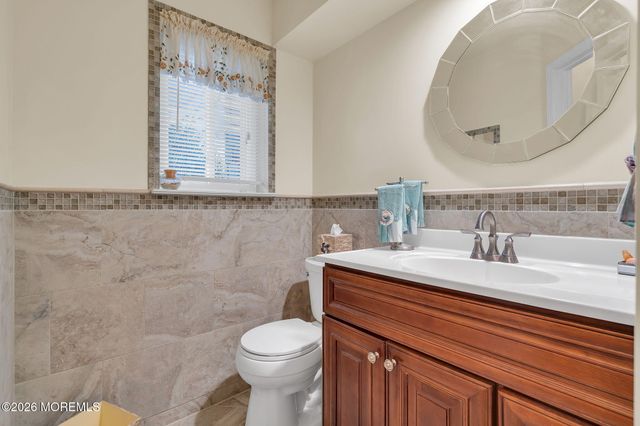 24 Catherine Court, South Amboy, NJ 08879