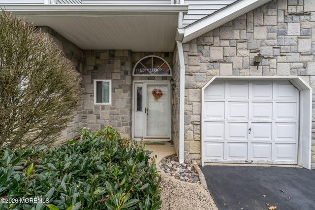 24 Catherine Court, South Amboy, NJ 08879