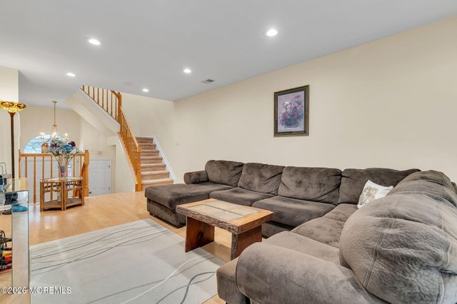 24 Catherine Court, South Amboy, NJ 08879