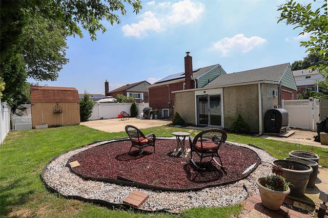 50 Kingston Avenue, South Floral Park, NY 11001