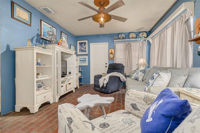 12698 81ST AVENUE, Seminole, FL 33776