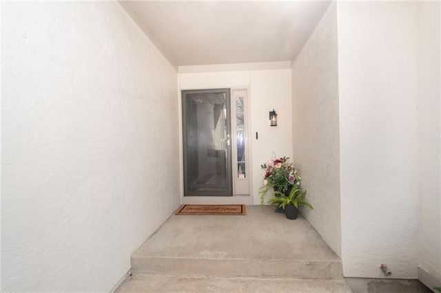 12831 Cambridge Road, Leawood, KS 66209