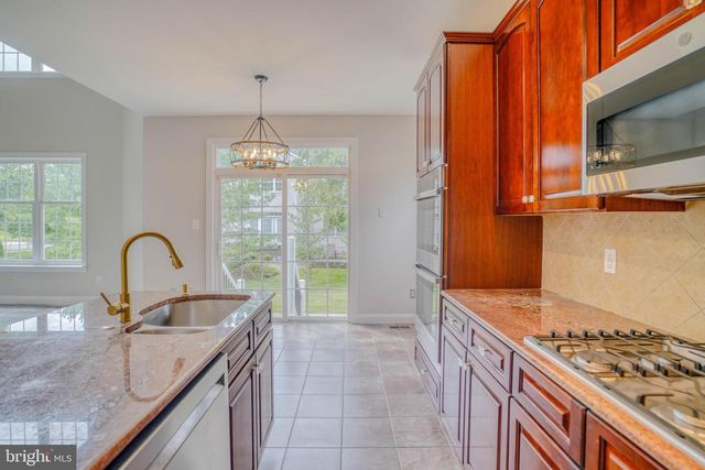 9902 PLAYER DR, Philadelphia, PA 19115