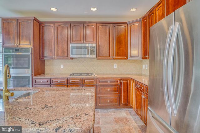 9902 PLAYER DR, Philadelphia, PA 19115