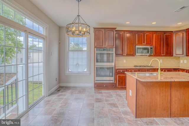 9902 PLAYER DR, Philadelphia, PA 19115