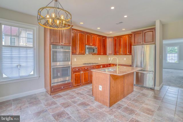 9902 PLAYER DR, Philadelphia, PA 19115