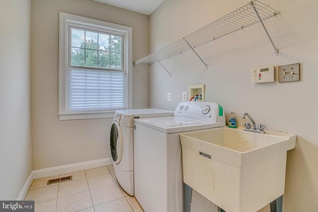 9902 PLAYER DR, Philadelphia, PA 19115