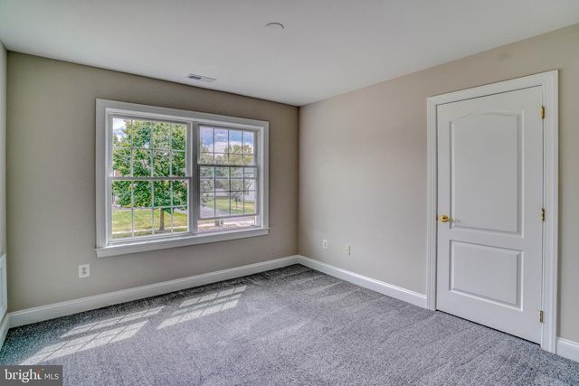 9902 PLAYER DR, Philadelphia, PA 19115