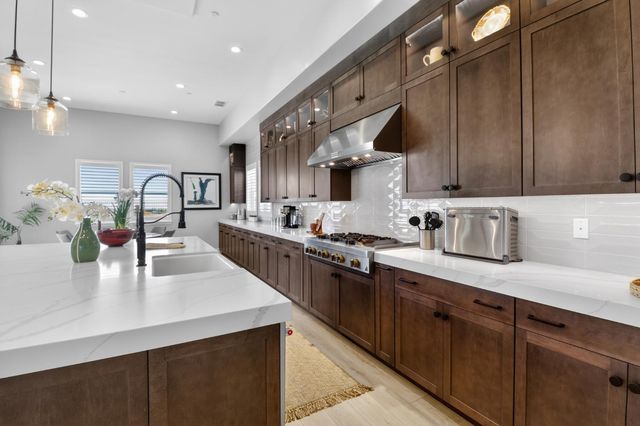 4067 Whitney Vista Ln, Rocklin, CA 95677
