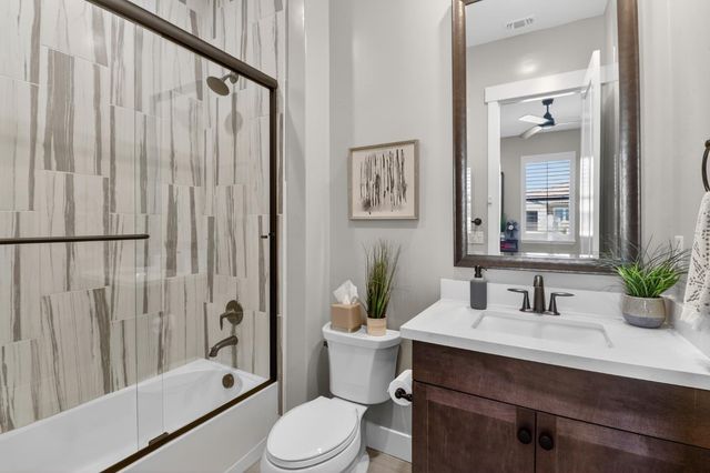 4067 Whitney Vista Ln, Rocklin, CA 95677