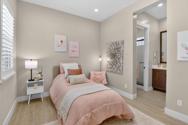4067 Whitney Vista Ln, Rocklin, CA 95677