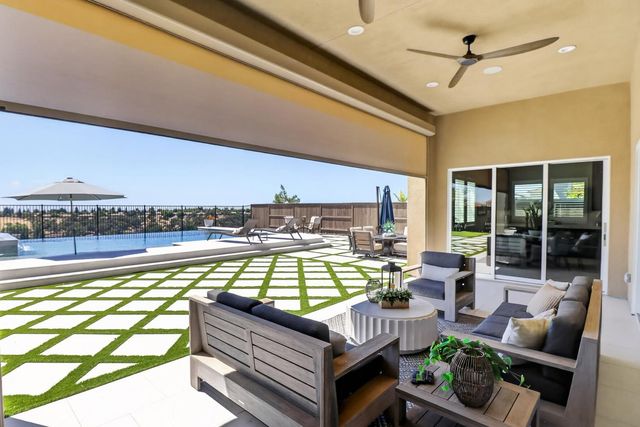 4067 Whitney Vista Ln, Rocklin, CA 95677