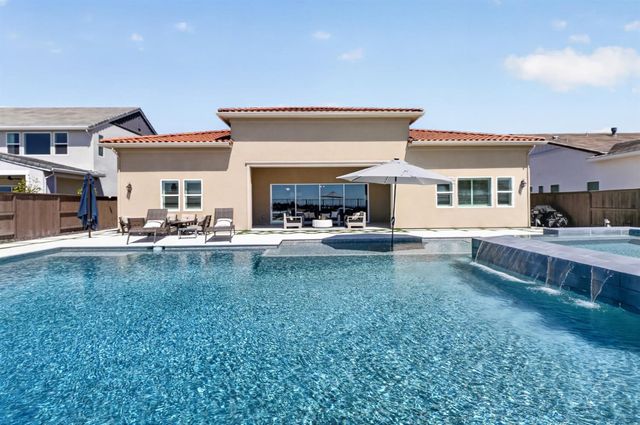 4067 Whitney Vista Ln, Rocklin, CA 95677