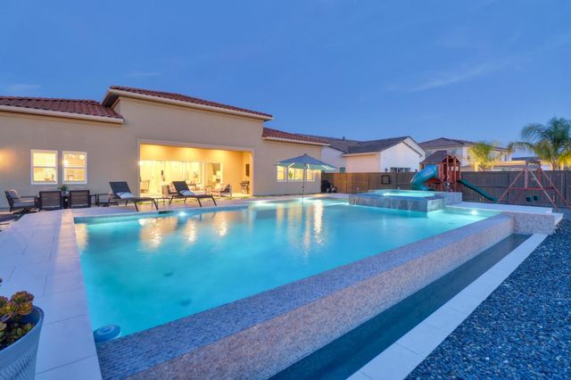 4067 Whitney Vista Ln, Rocklin, CA 95677