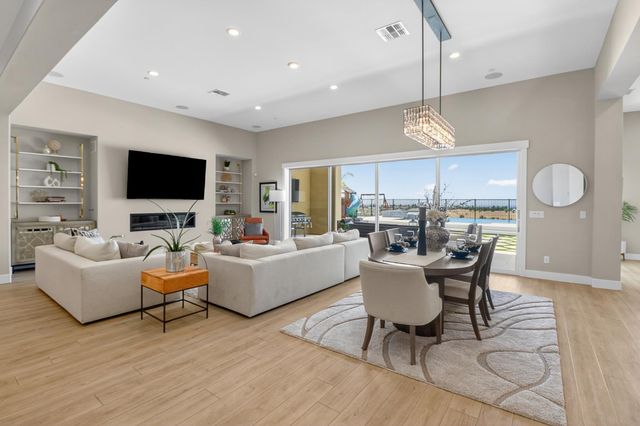 4067 Whitney Vista Ln, Rocklin, CA 95677