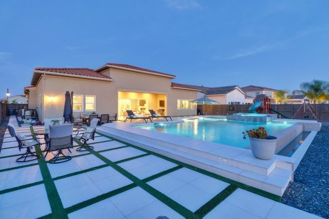 4067 Whitney Vista Ln, Rocklin, CA 95677
