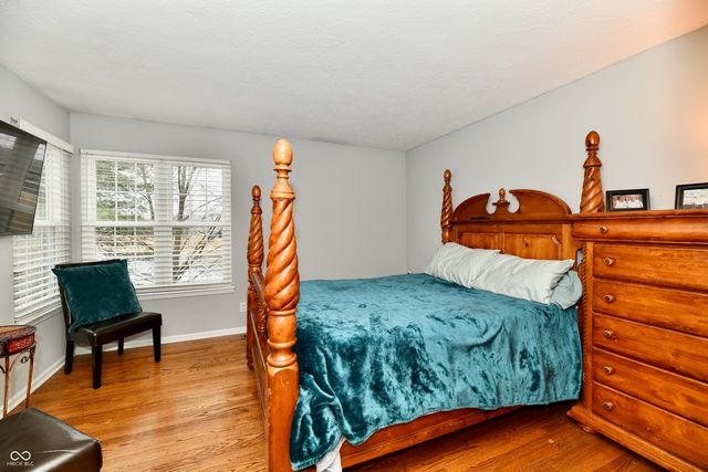 7854 Harbour Isle, Indianapolis, IN 46240